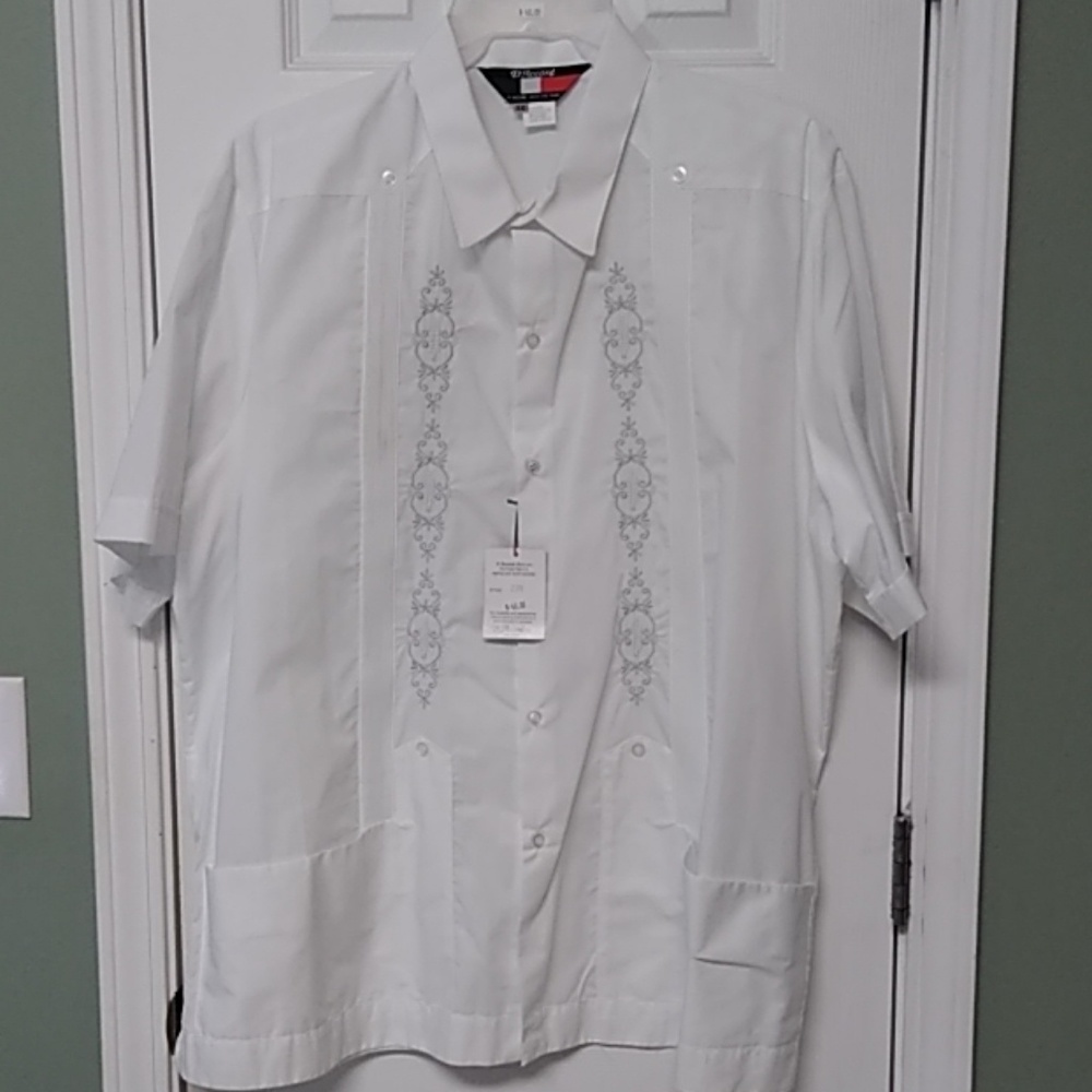 Men's white guayabera with light grey embroidery 1